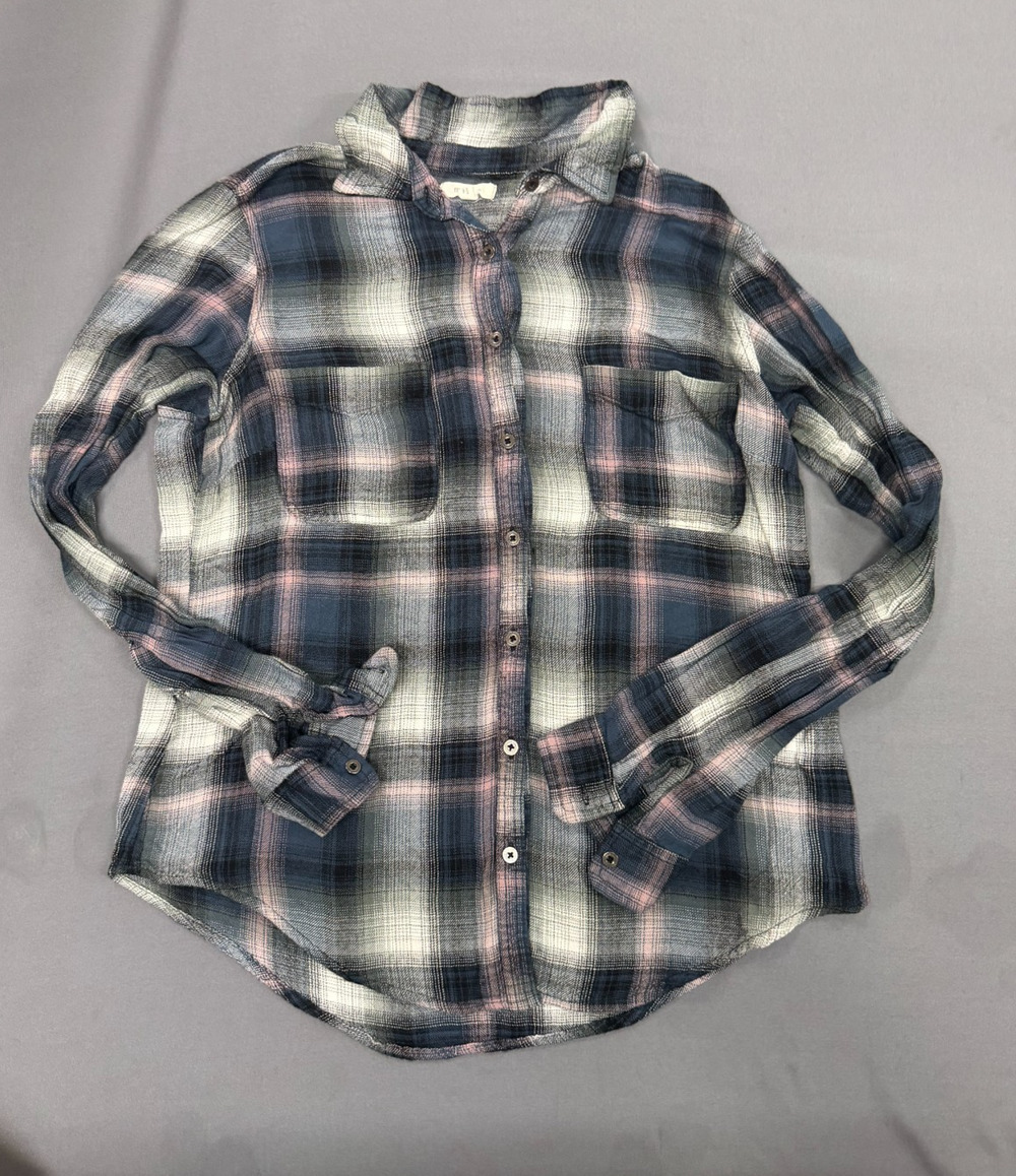 Maurices Womens M Blue Plaid Flannel Shirt Button Up Long Sleeve Casual